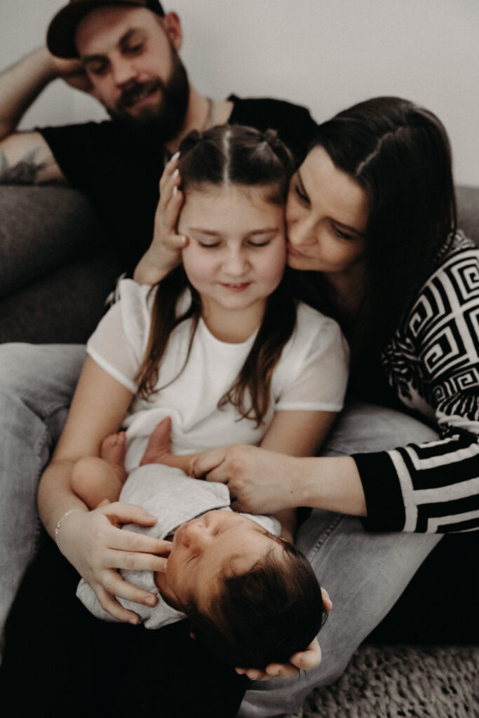 Maedchenzauber-boho-blumen-flowers-Kinder-Spass-Fun-Kinderportrait-Kommunion-Maedchen-Portraitshoot-Kids-Girls-Danksagungskarte