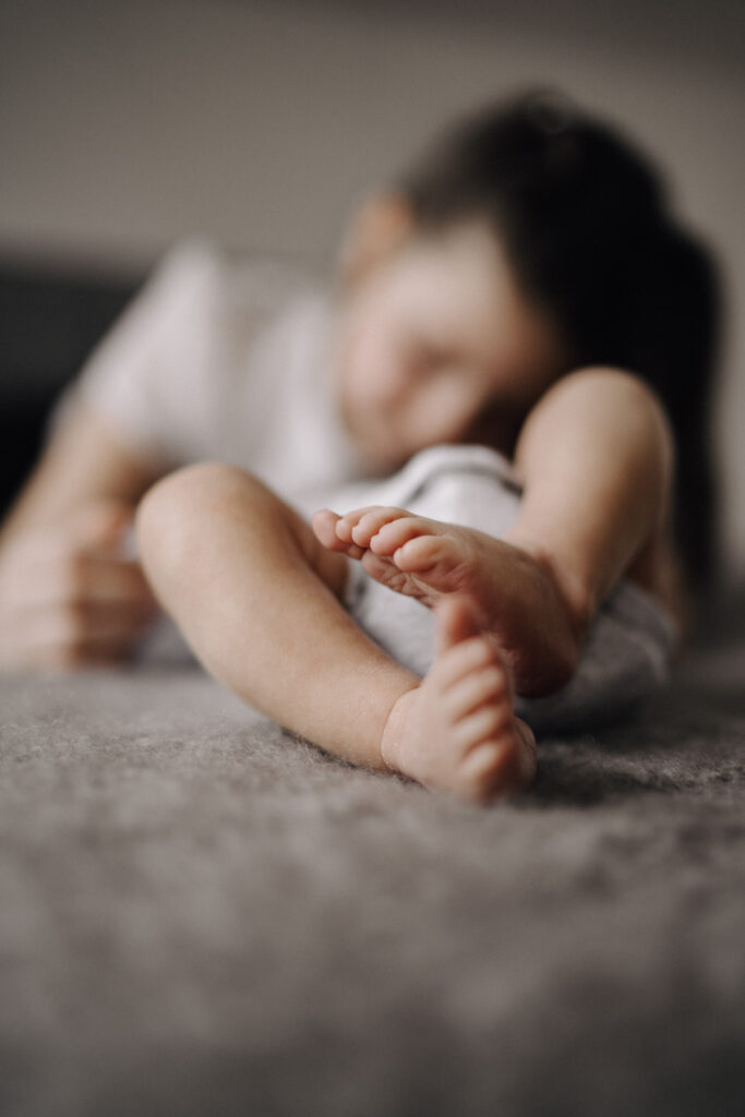 Maedchenzauber-boho-blumen-flowers-Kinder-Spass-Fun-Kinderportrait-Kommunion-Maedchen-Portraitshoot-Kids-Girls-Danksagungskarte