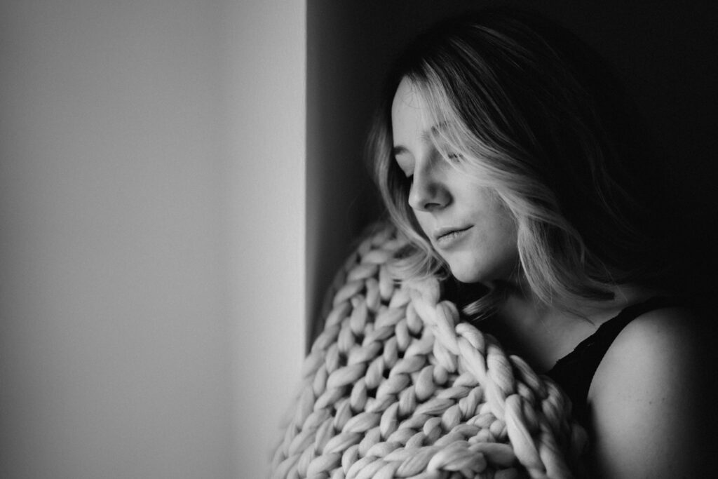 Boudoir Shooting, Sensual Portraits, Portraitfotografin, Women, Frausein, Weiblichkeit, Femme, Bamberg, sinnliche Homestory, Hirschaid