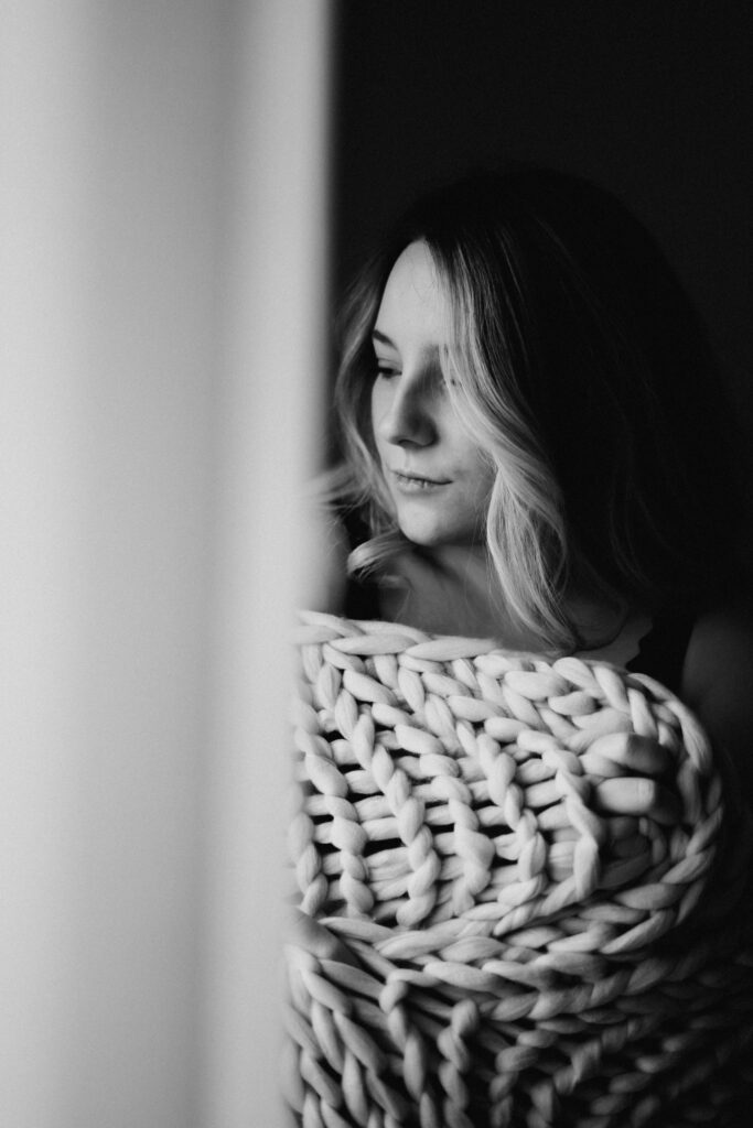 Boudoir Shooting, Sensual Portraits, Portraitfotografin, Women, Frausein, Weiblichkeit, Femme, Bamberg, sinnliche Homestory, Hirschaid