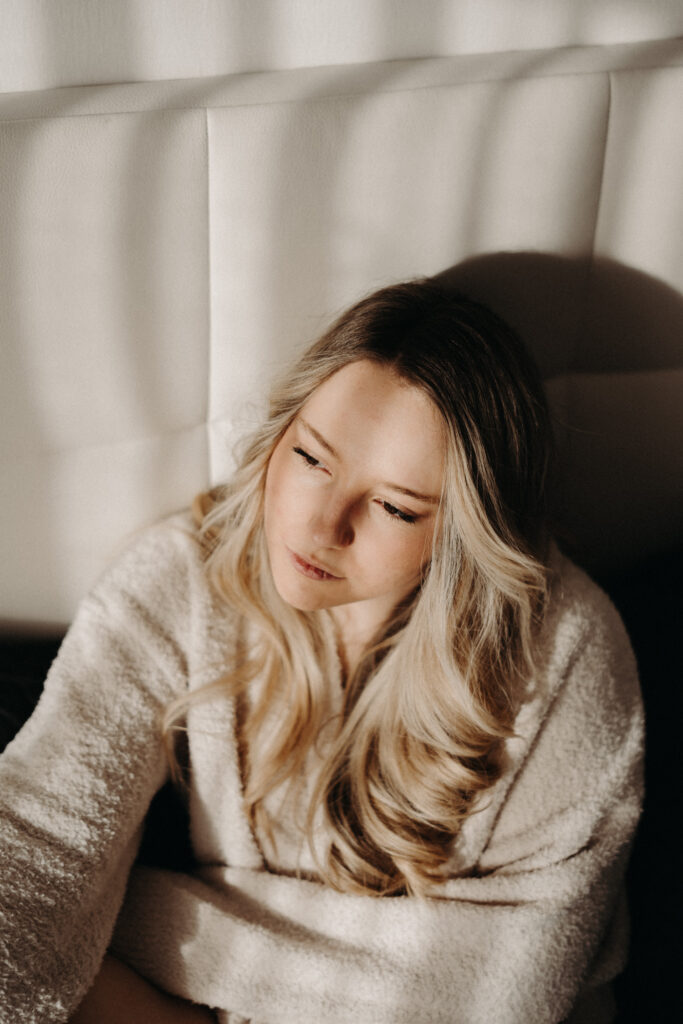 Boudoir Shooting, Sensual Portraits, Portraitfotografin, Women, Frausein, Weiblichkeit, Femme, Bamberg, sinnliche Homestory, Hirschaid