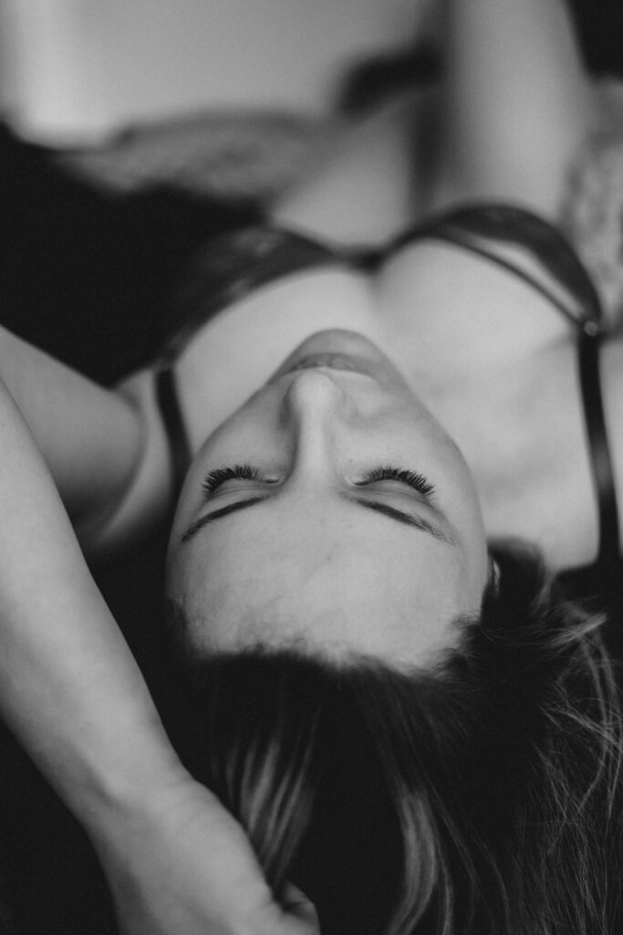 Boudoir Shooting, Sensual Portraits, Portraitfotografin, Women, Frausein, Weiblichkeit, Femme, Bamberg, sinnliche Homestory, Hirschaid