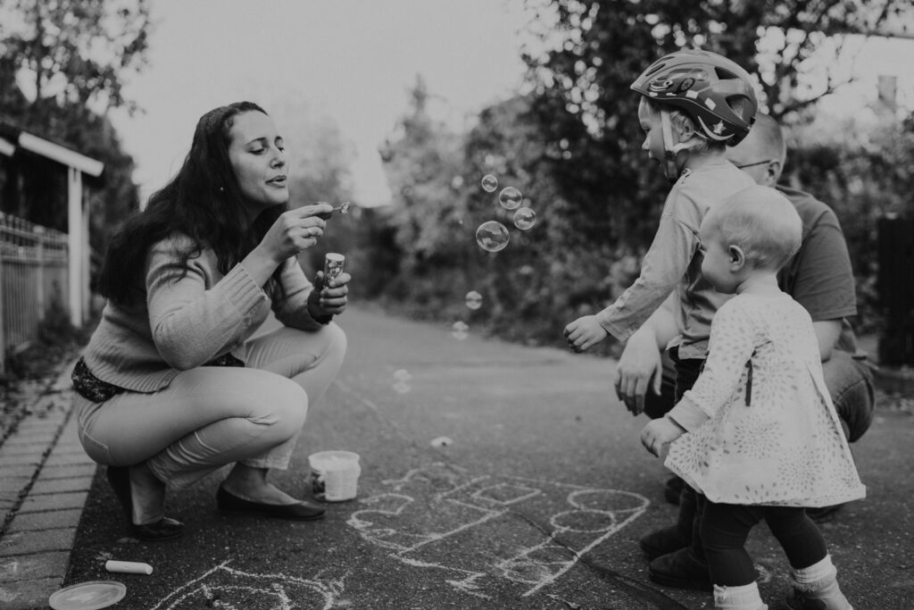 Familienreportage, Familienshooting, Familienfotografie, Kindheitserinnerungen, dokumentarische Familienfotografie