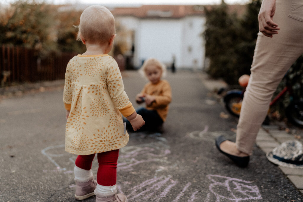 Familienreportage, Familienshooting, Familienfotografie, Kindheitserinnerungen, dokumentarische Familienfotografie