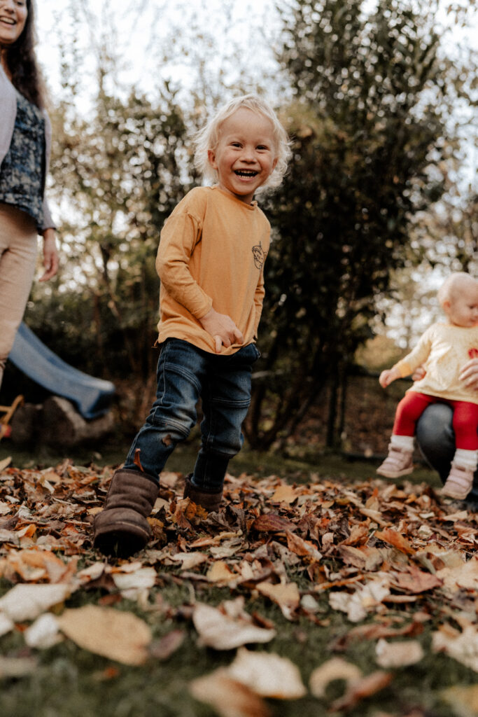 Familienreportage, Familienshooting, Familienfotografie, Kindheitserinnerungen, dokumentarische Familienfotografie