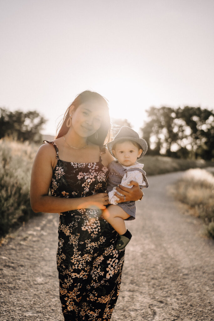 Sonnenuntergangsshooting, Sunsetshooting, Familienshooting, Familienbilder, Familienzeit, Kinderbilder, Familienspaß
