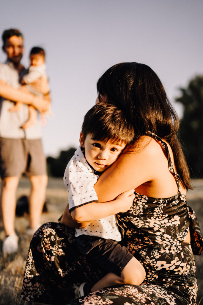 Sonnenuntergangsshooting, Sunsetshooting, Familienshooting, Familienbilder, Familienzeit, Kinderbilder, Familienspaß