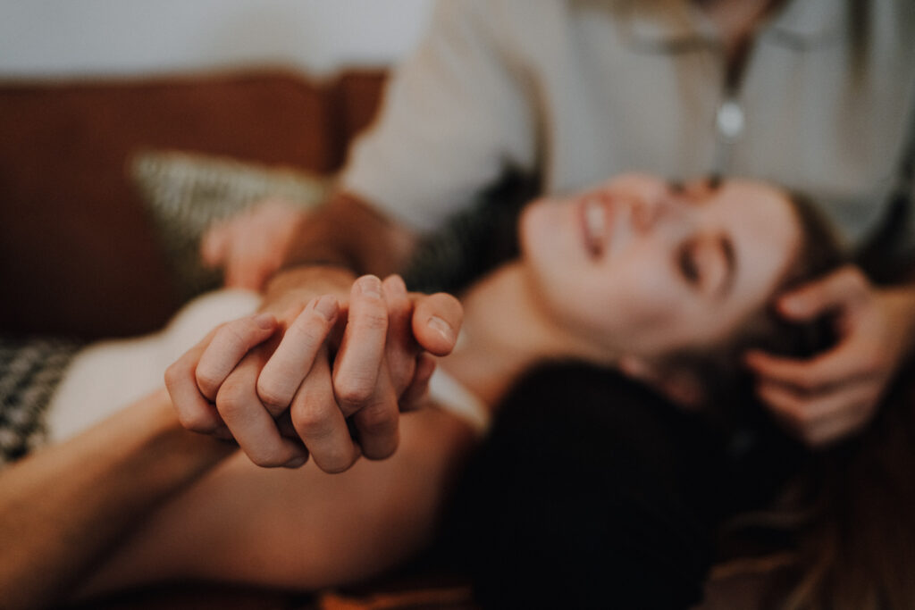 Paarshooting, Paarfotos, Homestory, Designbotschaft, Maria Vetterlein, Liebe, Hirschaid, Bamberg, Paarfotografin