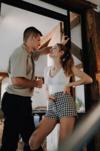 Paarshooting, Paarfotos, Homestory, Designbotschaft, Maria Vetterlein, Liebe, Hirschaid, Bamberg, Paarfotografin