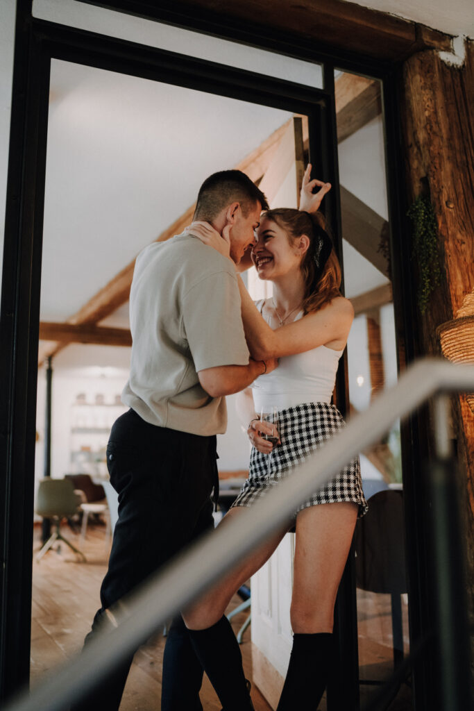 Paarshooting, Paarfotos, Homestory, Designbotschaft, Maria Vetterlein, Liebe, Hirschaid, Bamberg, Paarfotografin