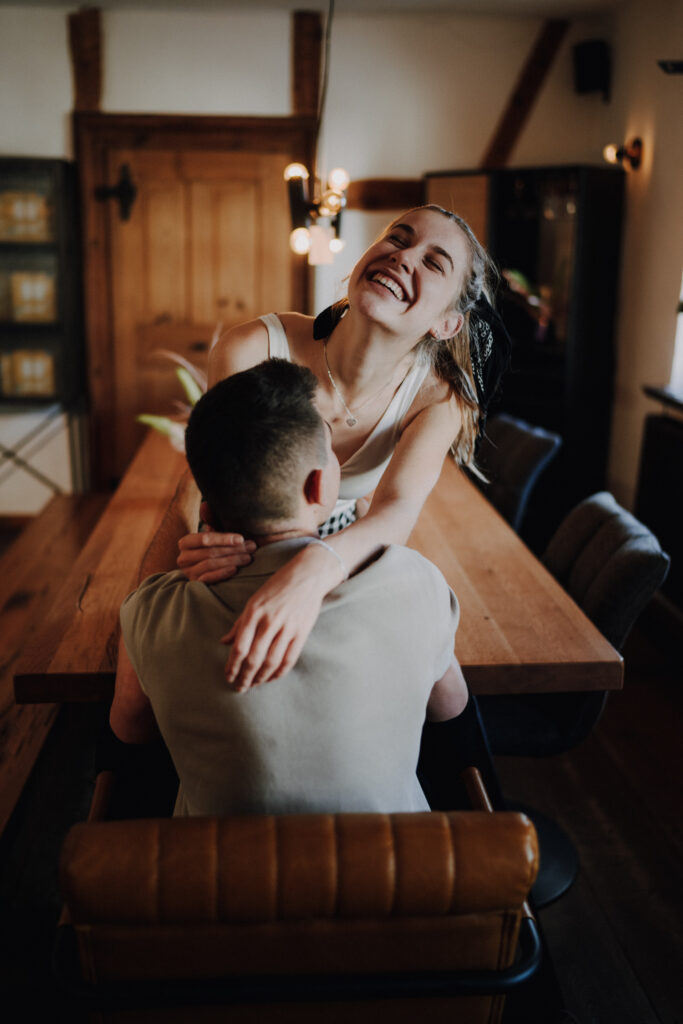 Paarshooting, Paarfotos, Homestory, Designbotschaft, Maria Vetterlein, Liebe, Hirschaid, Bamberg, Paarfotografin