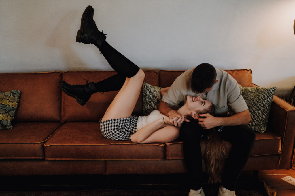 Paarshooting, Paarfotos, Homestory, Designbotschaft, Maria Vetterlein, Liebe, Hirschaid, Bamberg, Paarfotografin