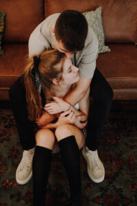 Paarshooting, Paarfotos, Homestory, Designbotschaft, Maria Vetterlein, Liebe, Hirschaid, Bamberg, Paarfotografin