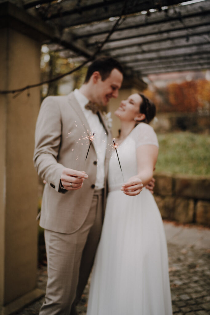 Brautpaarshooting,Schloss Sassanfahrt, Bohowedding, Winterhochzeit, Brautpaarfotos