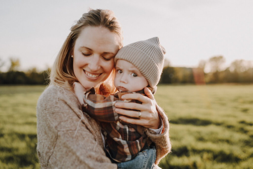 Sonnenuntergang, Sunsetshooting, Familienausflug, Familienspaziergang, Herbstshooting, Goldener Herbst, Familienfotos, Familienzeit, Hirschaid, Regnitz, Regnitztal, Golden Hour, Blue Hour