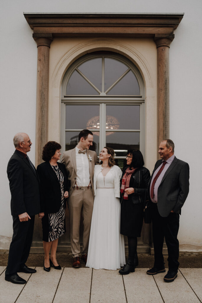 Hochzeitsreportage, standesamtliche Hochzeit, Winterhochezeit, Schloss Sassanfahrt, Bohowedding, Brautpaarfotos