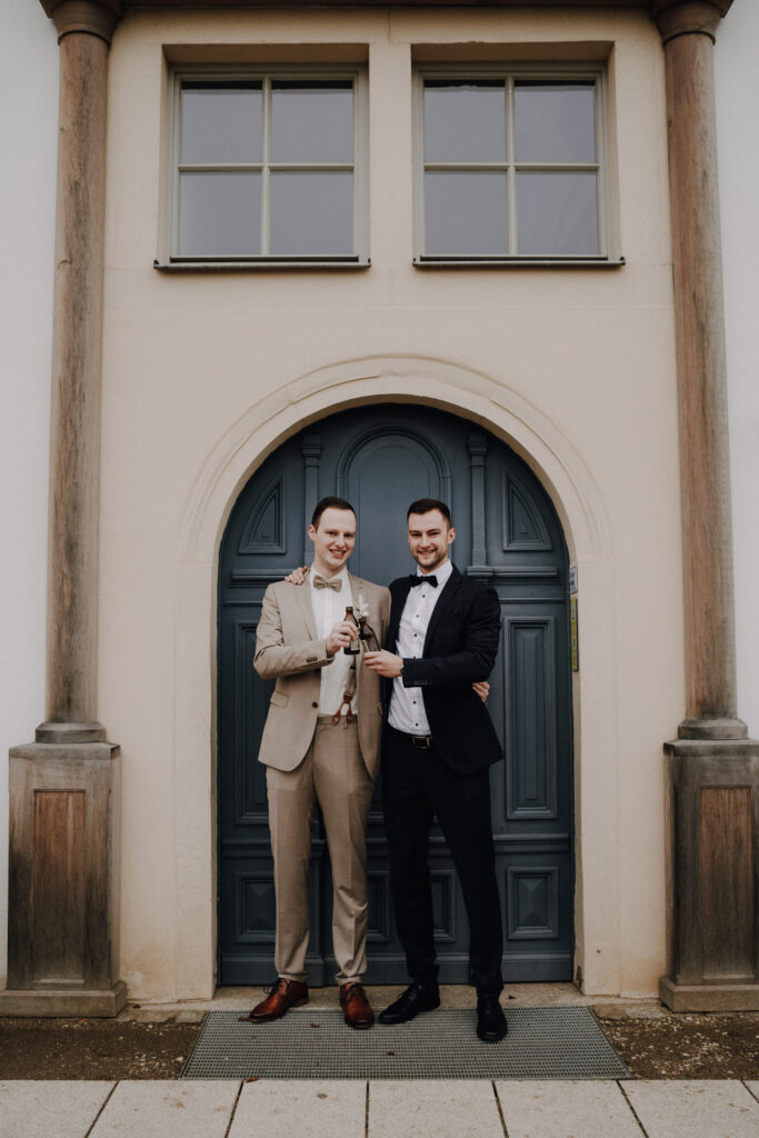 Hochzeitsreportage, standesamtliche Hochzeit, Winterhochezeit, Schloss Sassanfahrt, Bohowedding, Brautpaarfotos