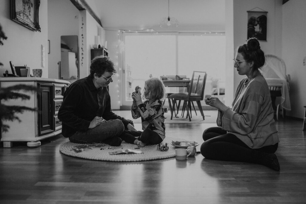 Familienreportage, Familienzeit, Homestory, Babybauchshooting, Babybauchbilder, Kugelzeit, Familienzeit, Bamberg, Familienfotografin, Maria Vetterlein