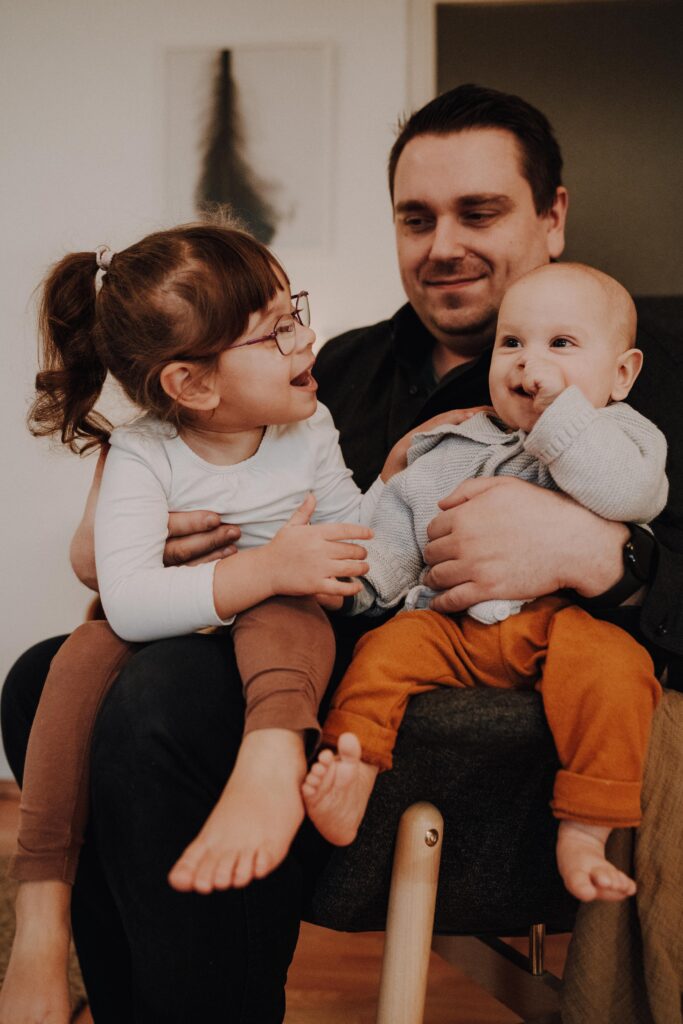 Familienreportage, Familienshooting, Homestory, Elternsein, Edelsteinmomente, Familienzeit, Familienmomente, Alltagsgold, Nürnberg