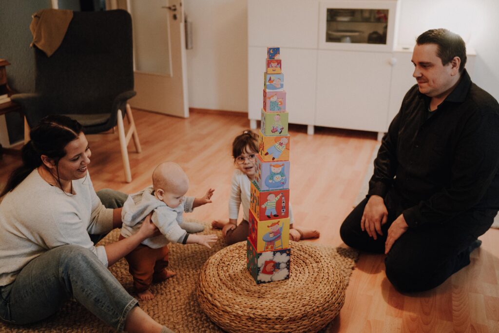 Familienreportage, Familienshooting, Homestory, Elternsein, Edelsteinmomente, Familienzeit, Familienmomente, Alltagsgold, Nürnberg