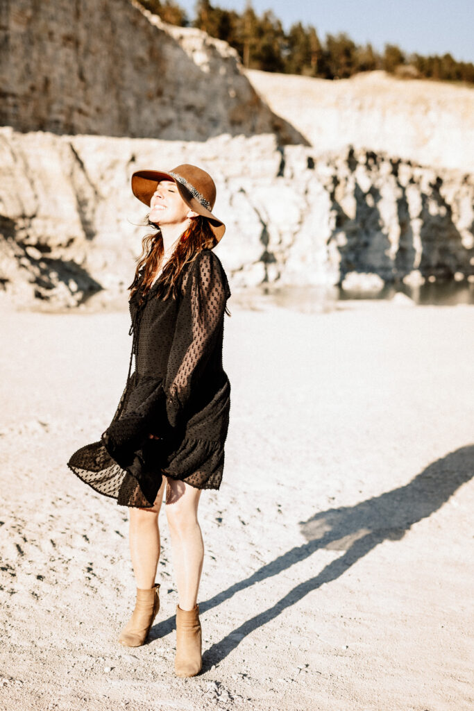 Bohoemian Shooting-Countryshooting-Portraitshooting-Steinbruch-Sunsetshooting