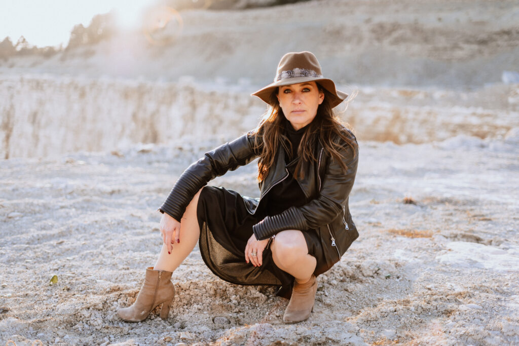 Bohoemian Shooting-Countryshooting-Portraitshooting-Steinbruch-Sunsetshooting