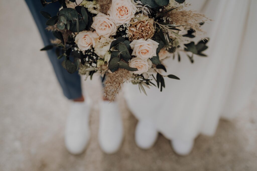Brautpaarshooting-just-married-Braut-und-Braeutigam-Afterwedding-Shooting-wedding-shooting