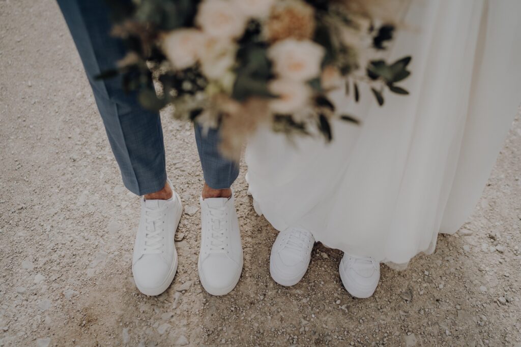 Brautpaarshooting-just-married-Braut-und-Braeutigam-Afterwedding-Shooting-wedding-shooting