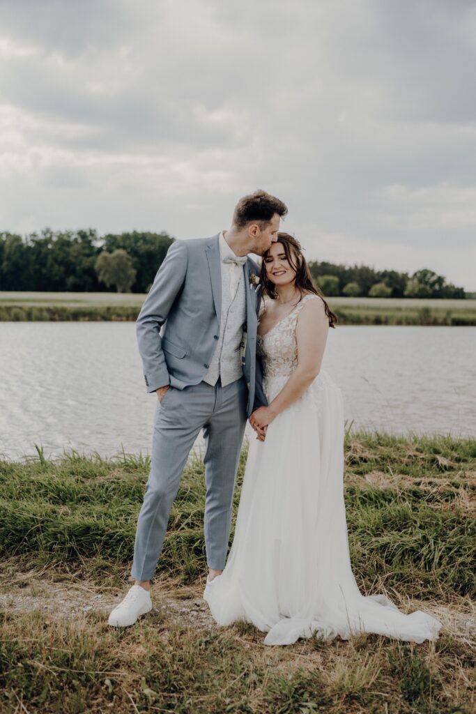 Brautpaarshooting-just-married-Braut-und-Braeutigam-Afterwedding-Shooting-wedding-shooting