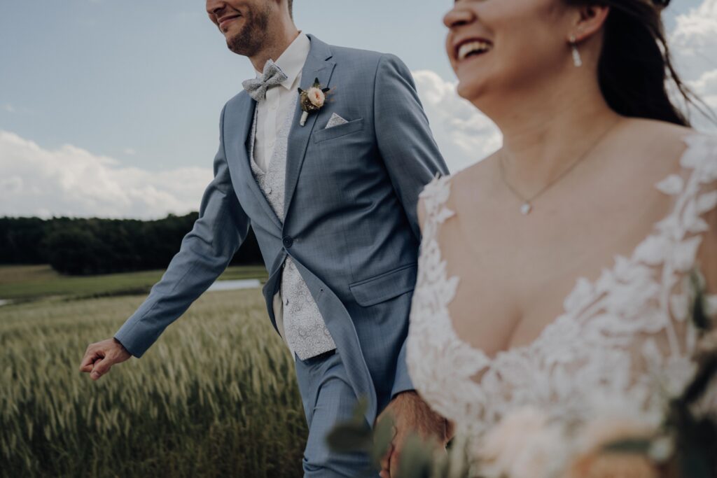 Brautpaarshooting-just-married-Braut-und-Braeutigam-Afterwedding-Shooting-wedding-shooting