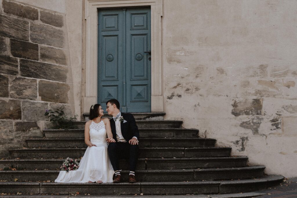 Urban Wedding, Brautpaarshooting, Bamberg, Isabel&Paul, Altstadt, Retroflair, Motion, Cityflair