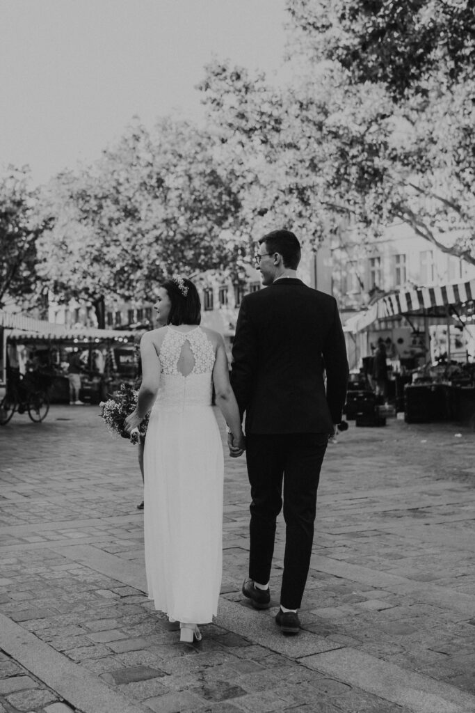 Urban Wedding, Brautpaarshooting, Bamberg, Isabel&Paul, Altstadt, Retroflair, Motion, Cityflair