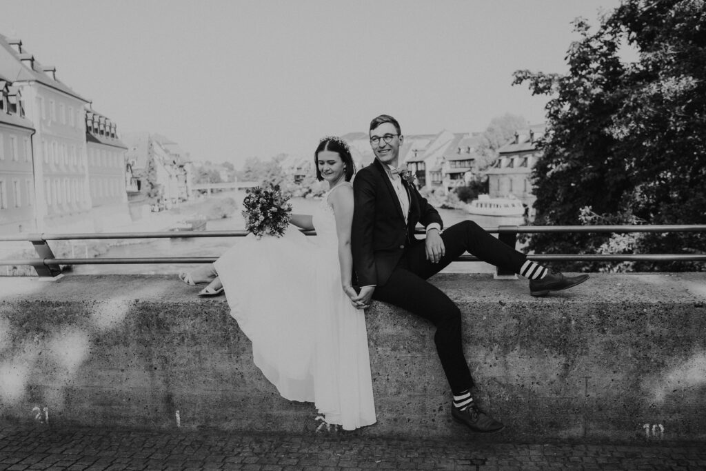 Urban Wedding, Brautpaarshooting, Bamberg, Isabel&Paul, Altstadt, Retroflair, Motion, Cityflair