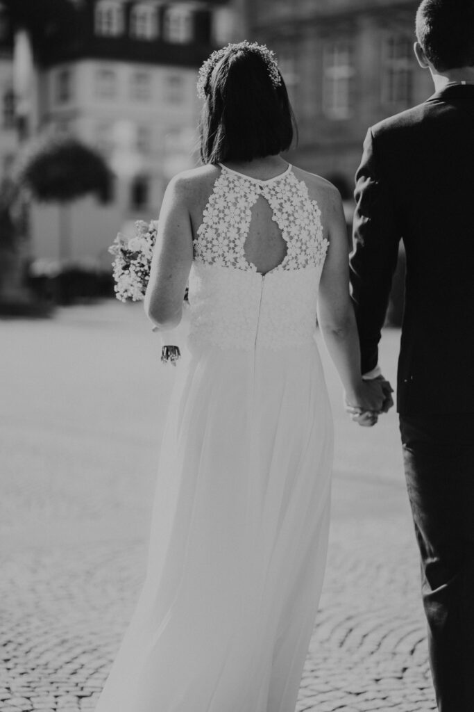 Urban Wedding, Brautpaarshooting, Bamberg, Isabel&Paul, Altstadt, Retroflair, Motion, Cityflair