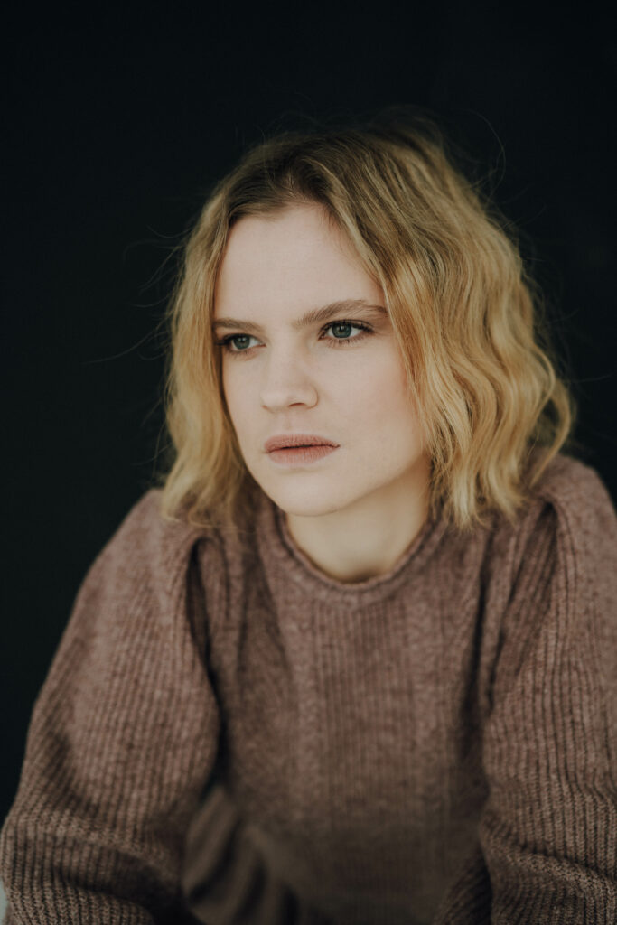 Studioportraits-Tageslichtsrudio-Striwa-Lichtenfels-Portraitshooting