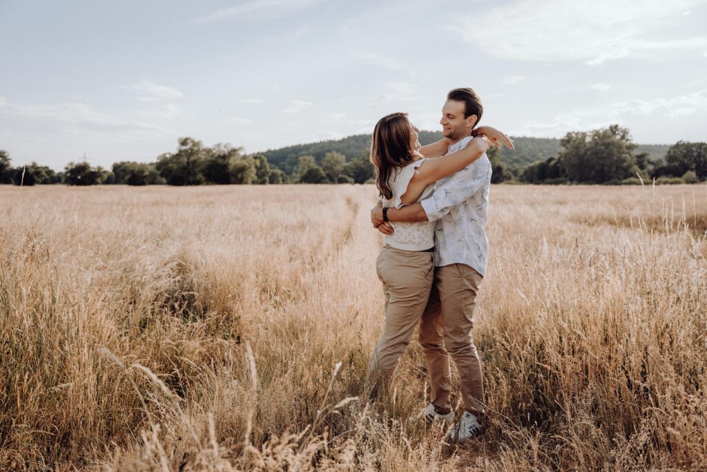 Familienshooting, Sommerwiese, Sonnenuntergang, Familienausflug, Regnitztal