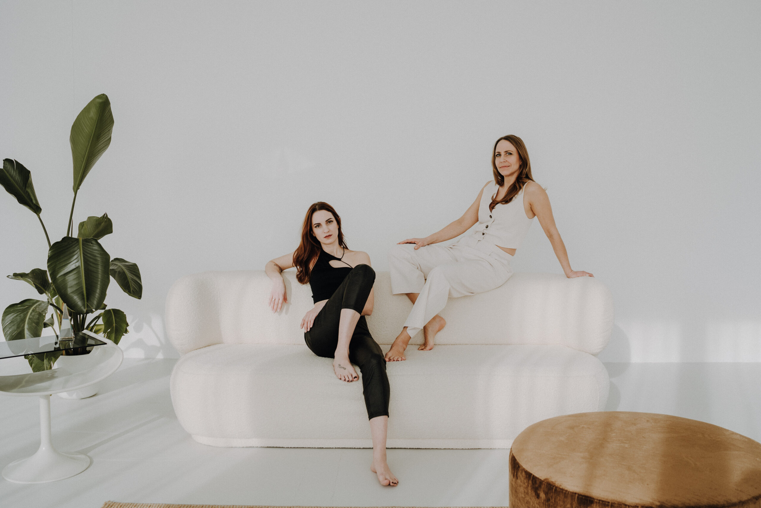 MVA00661_Luisa&Nicole_Business